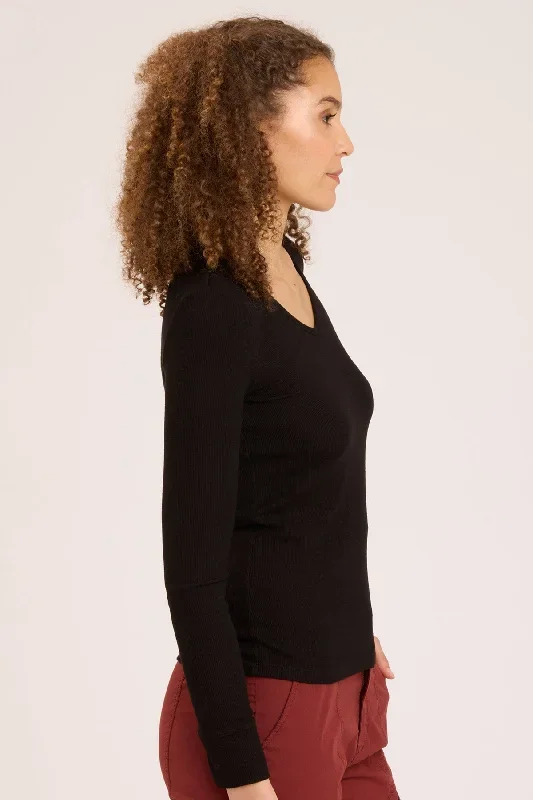 nadira-v-neck-black