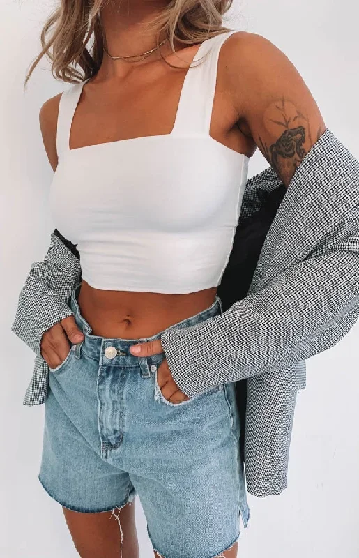 nellie-crop-white