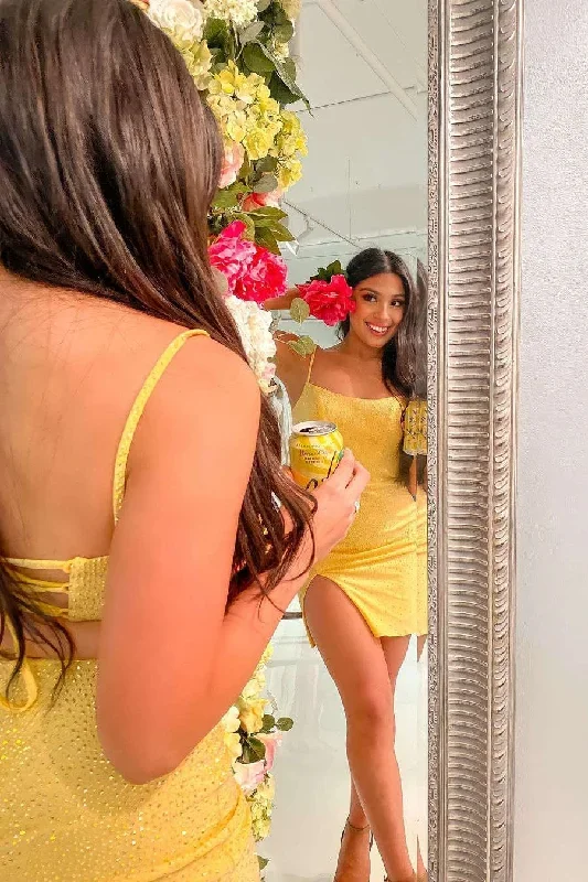 short-tight-yellow-homecoming-dress-with-lace-up